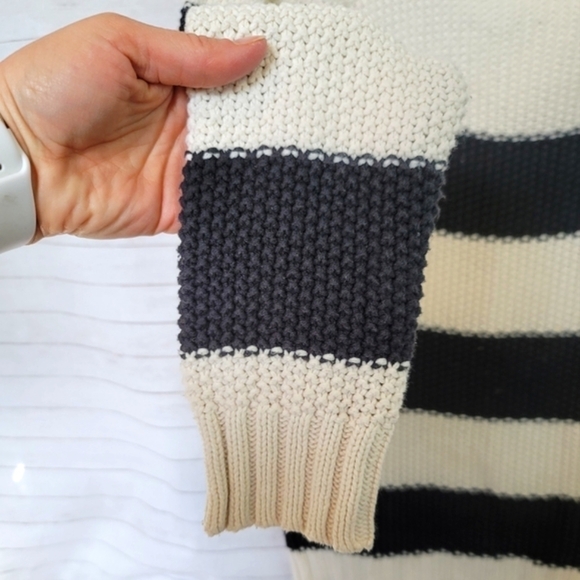 ROXY CHUNKY STRIPED SWEATER, SZ LARGE - Picture 3 of 13